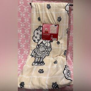 Strawberry Shortcake Plush Throw Blanket